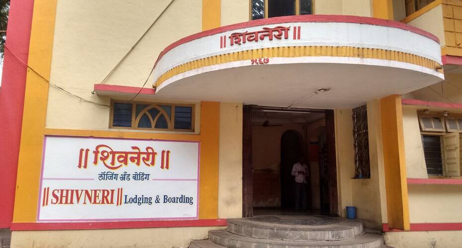 Shivneri Athithi Niwas, Karad 3